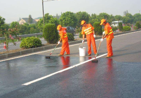 天津 彩色路面喷漆维修改色的使用寿命有多长？